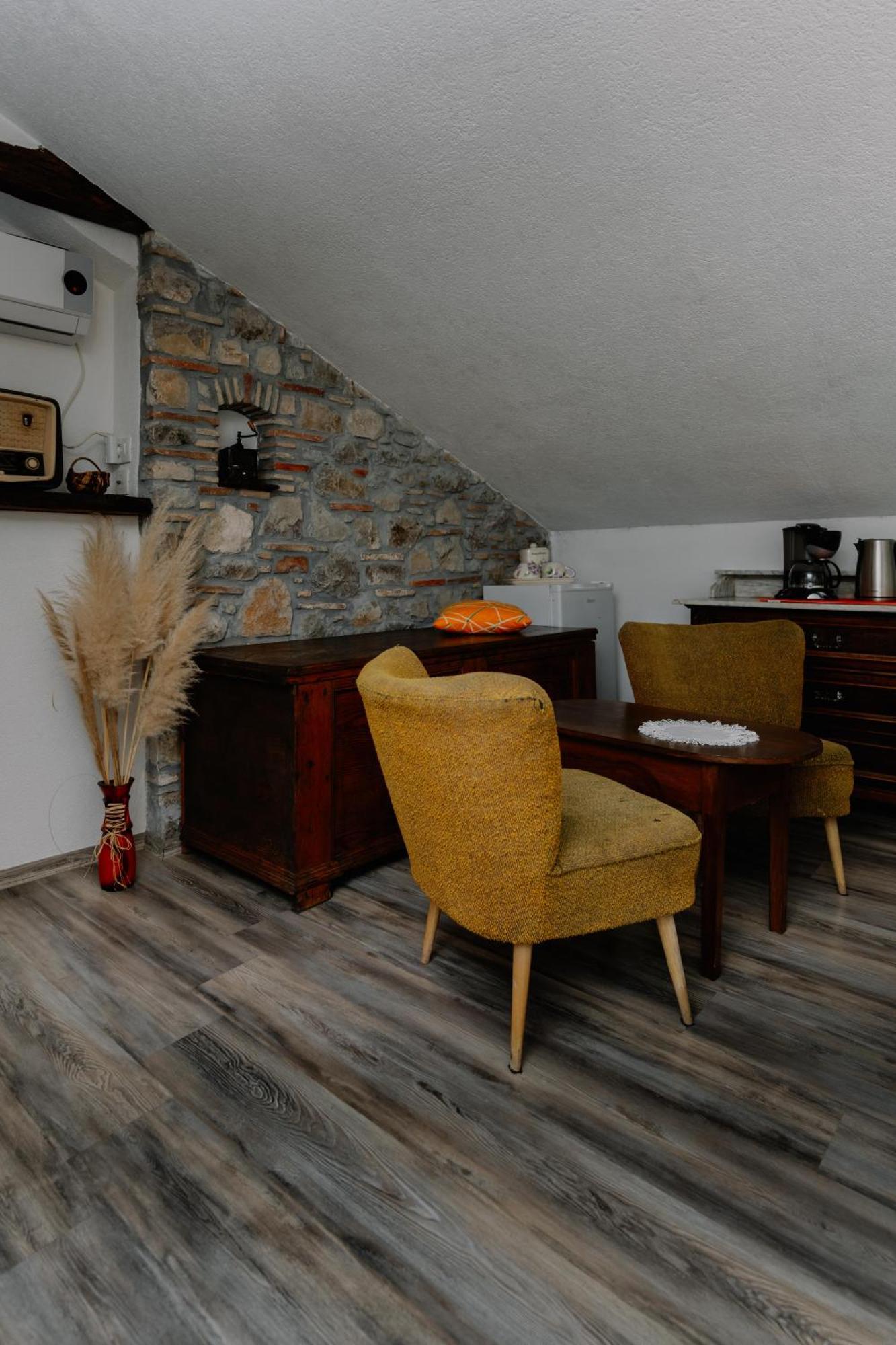 Casa Luana Villa Roč Exteriör bild