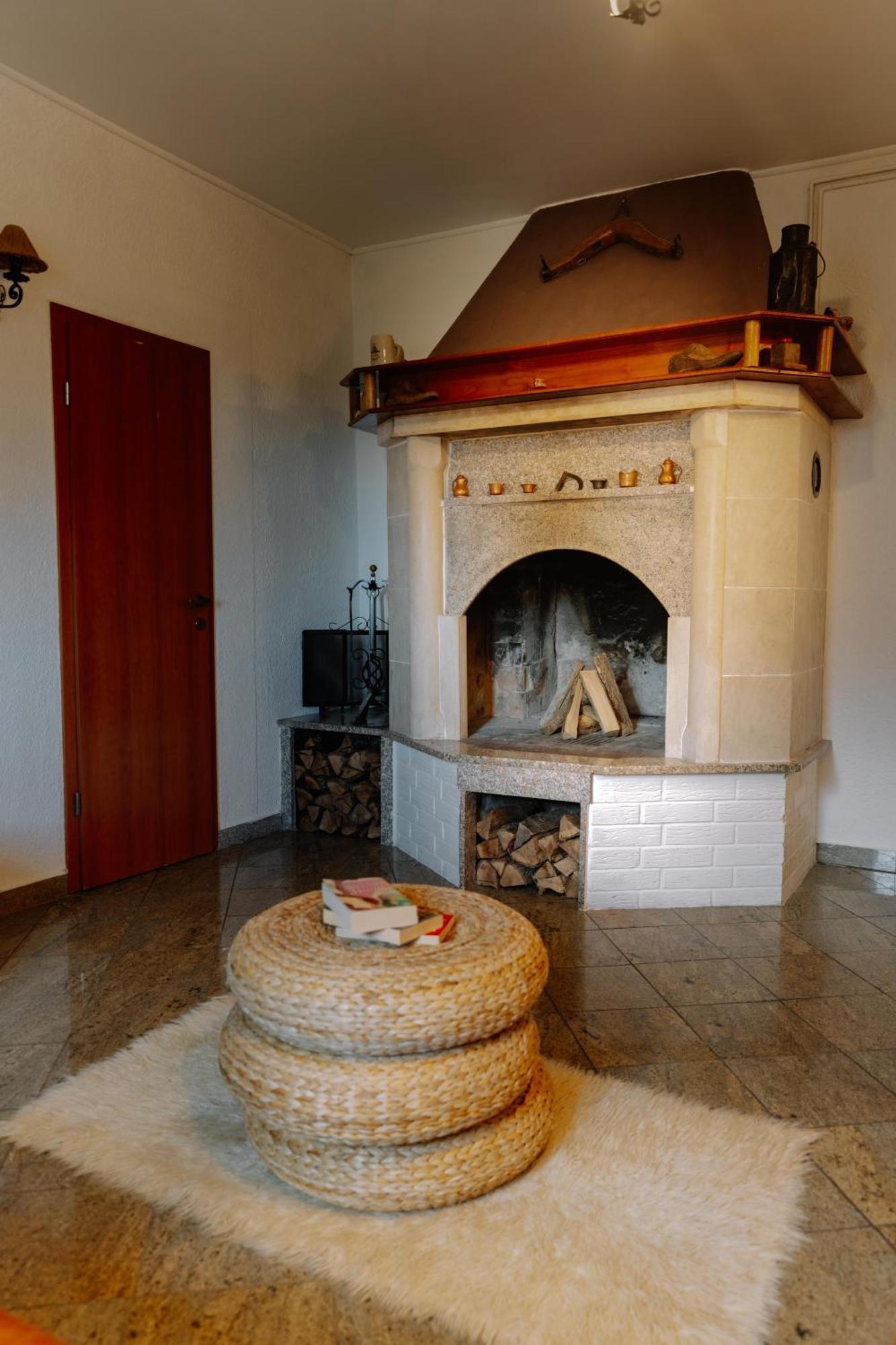 Casa Luana Villa Roč Exteriör bild